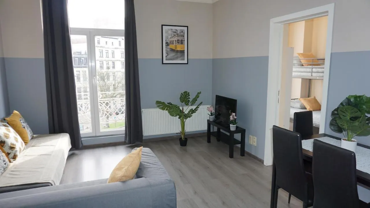 Apartments Plantin 3 Sleeping Rooms 2 Bathrooms. Antwerp